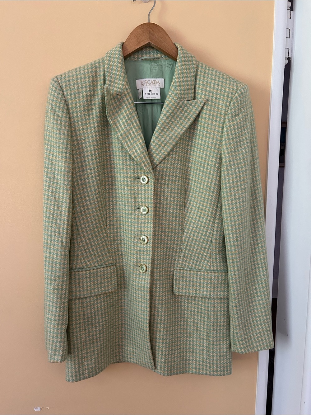 100% Cashmere Escada Mint Green Houndstooth Tailored Blazer